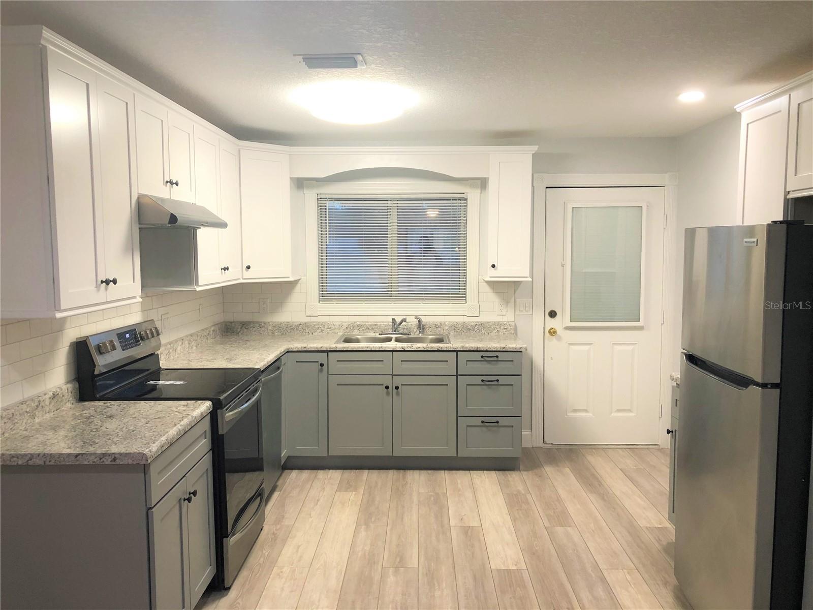 COQUINA PLAZA CONDO - Residential Lease