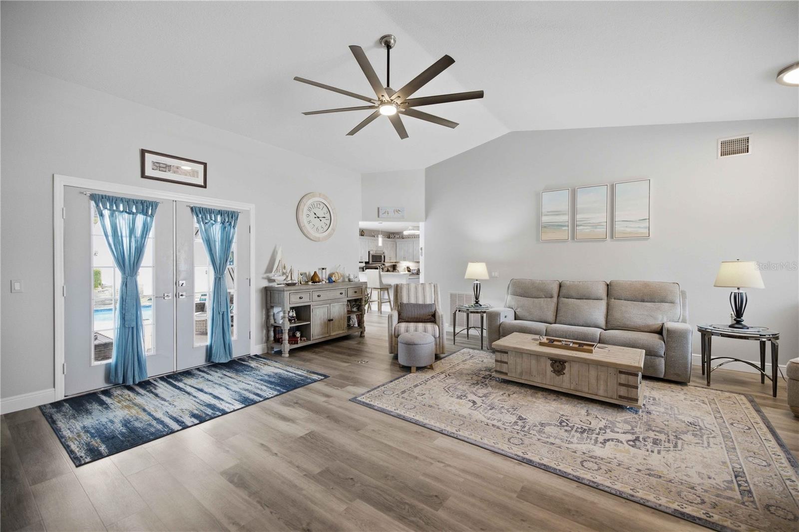 OAKWOOD VILLAGE - Residential