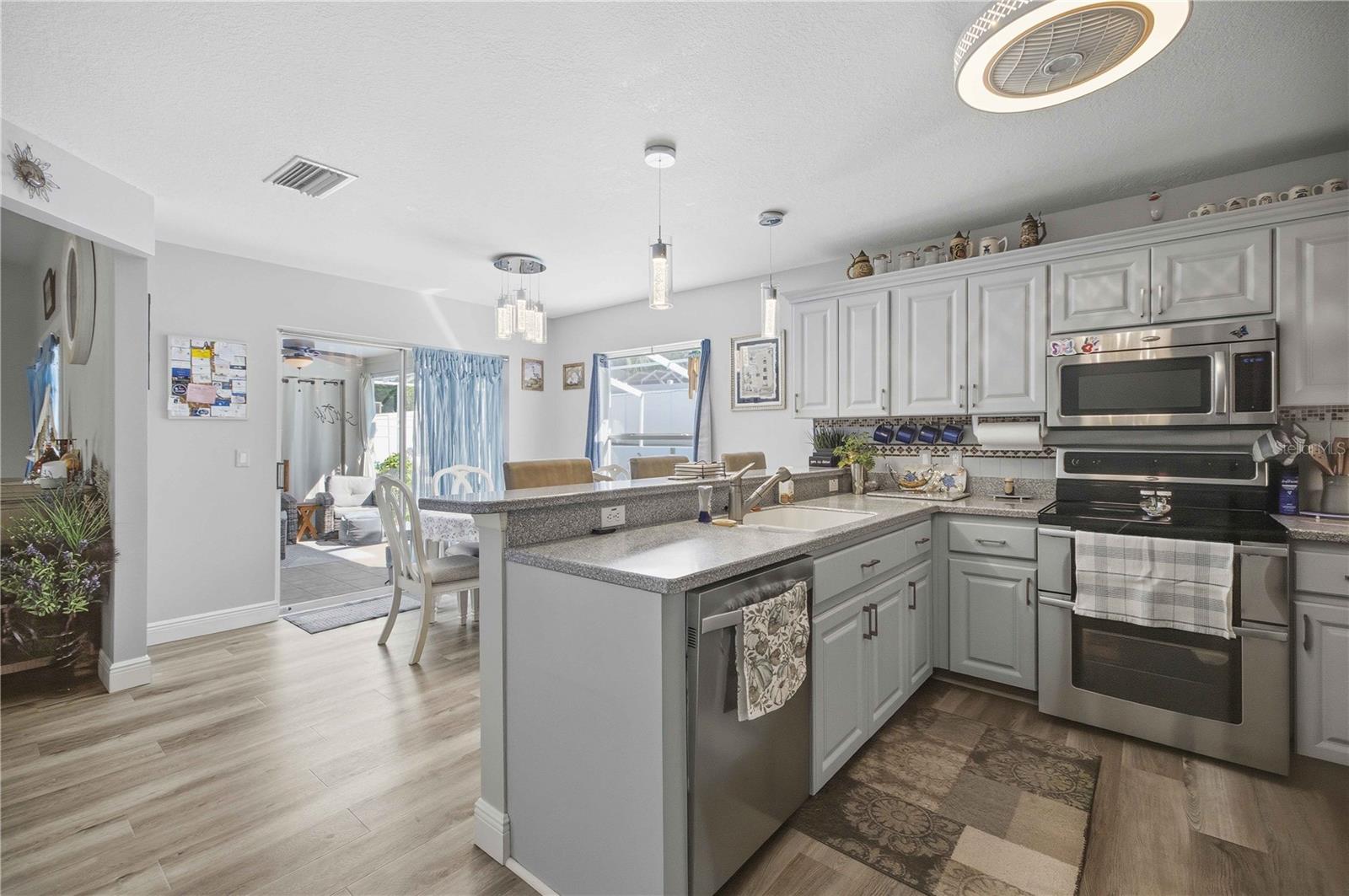 OAKWOOD VILLAGE - Residential