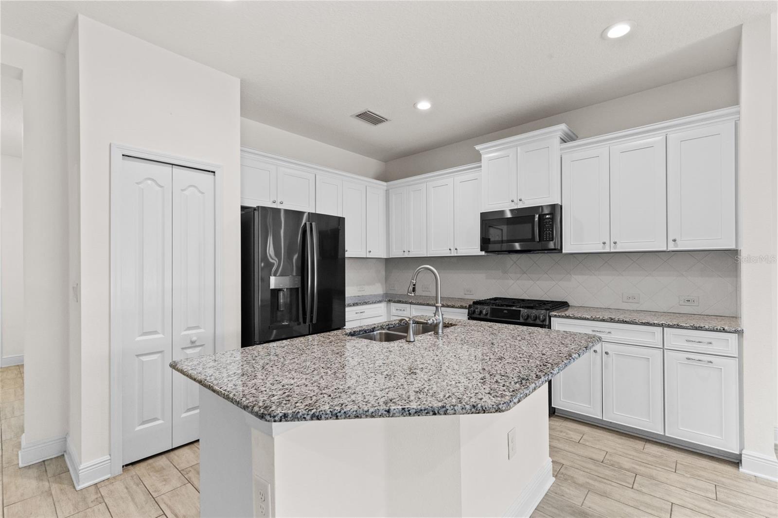 FISHHAWK RANCH WEST PH 6 - Residential