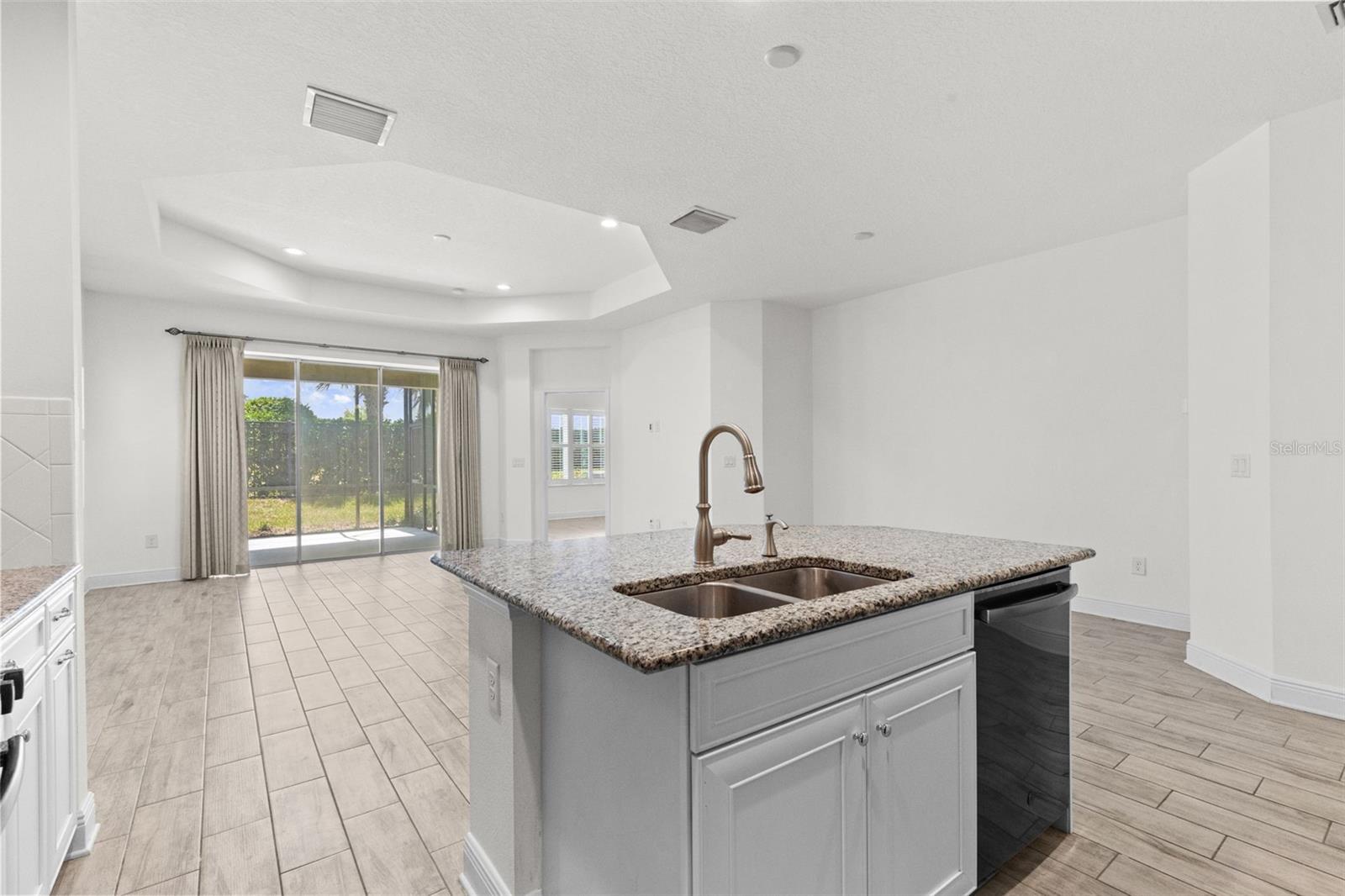 FISHHAWK RANCH WEST PH 6 - Residential