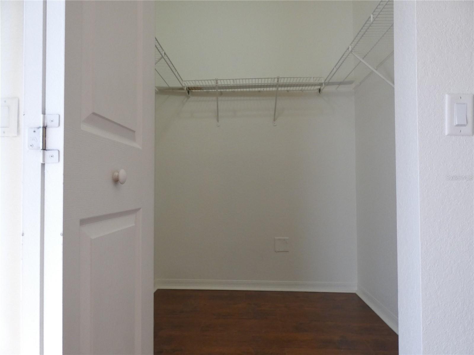 ESTATES/PARK CENTRAL CONDO BLD - Residential