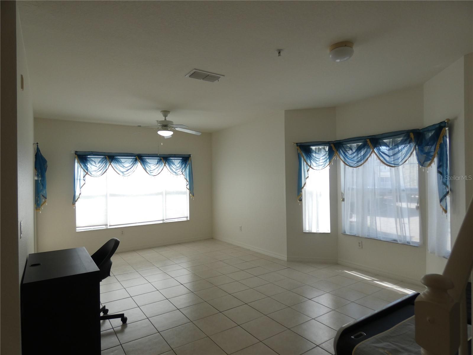 ESTATES/PARK CENTRAL CONDO BLD - Residential