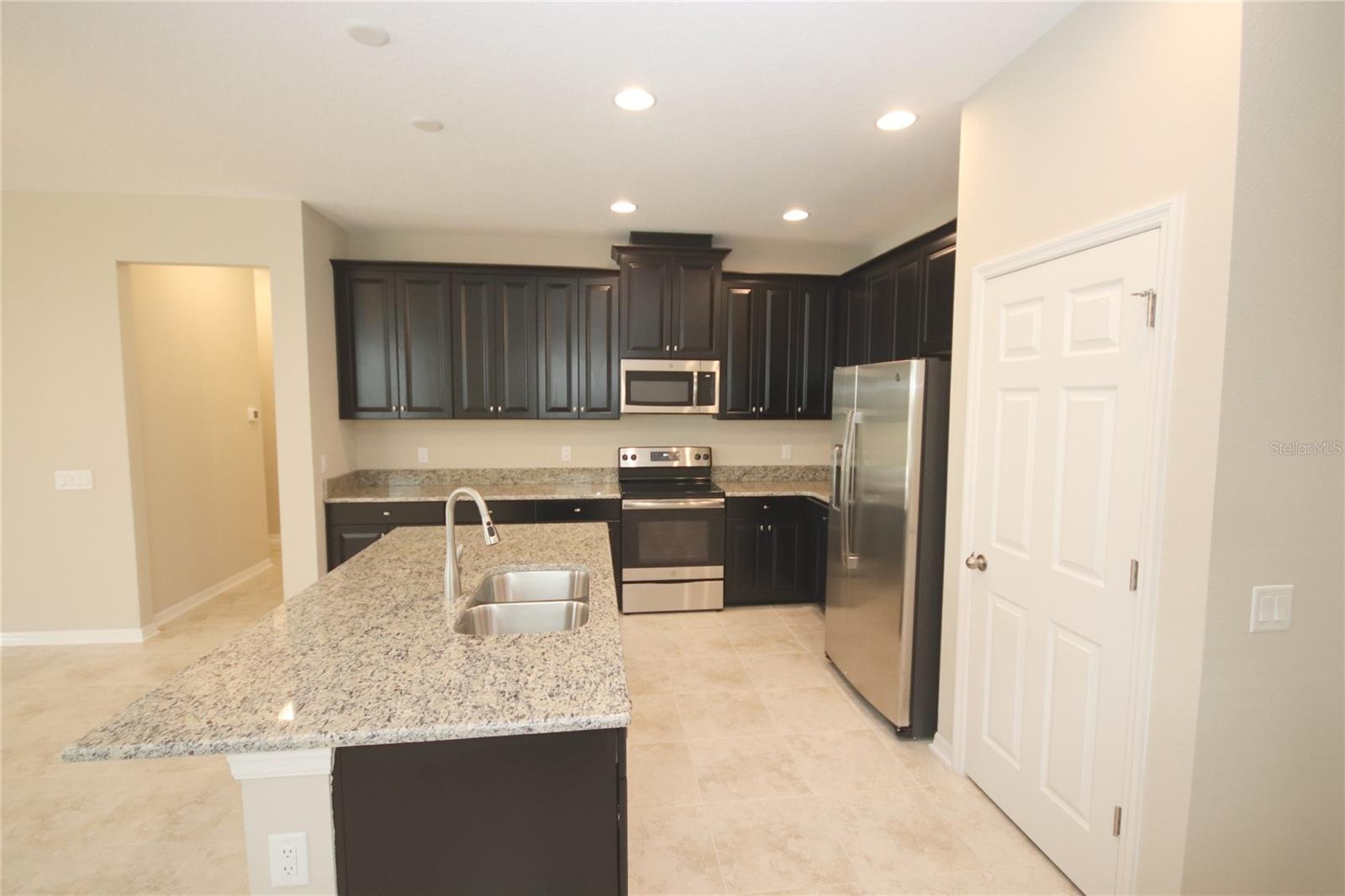 CARLTON LAKES PH 1C-1 - Residential Lease
