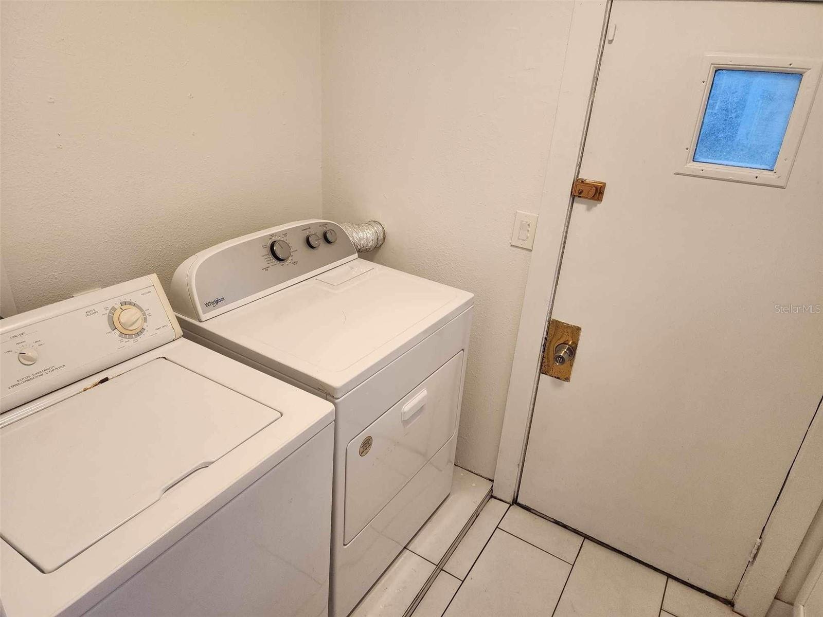 KENILWORTH GROVE SUB - Residential Lease