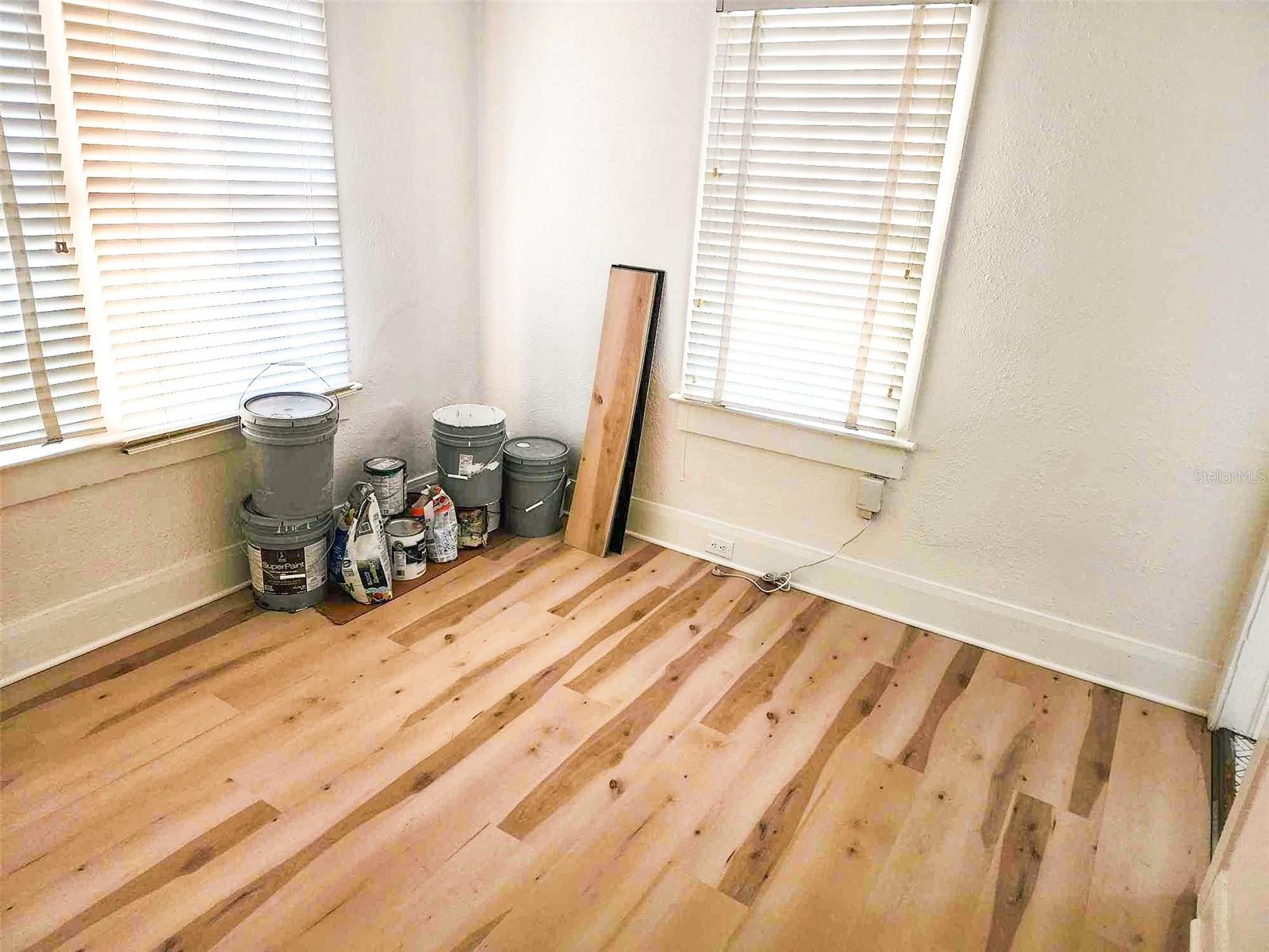 KENILWORTH GROVE SUB - Residential Lease