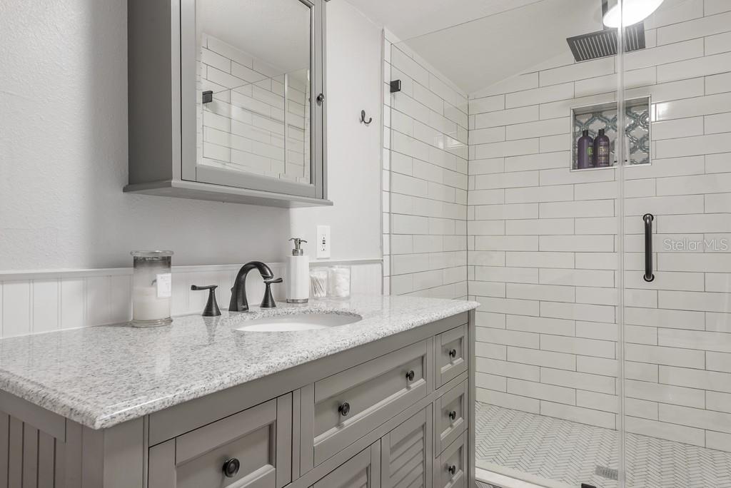 KENILWORTH GROVE SUB - Residential Lease