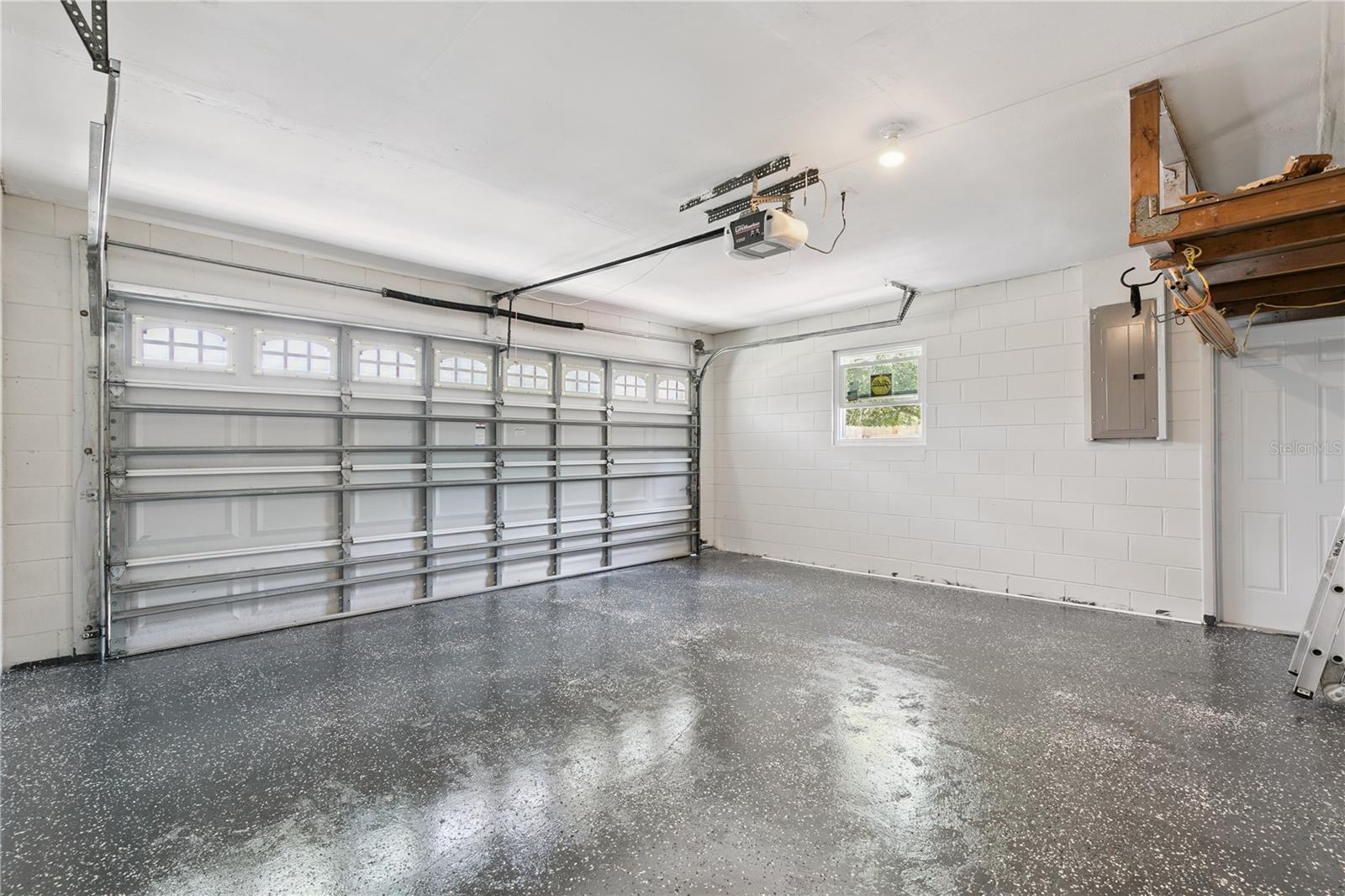 OAK FOREST UNIT 3 - Residential