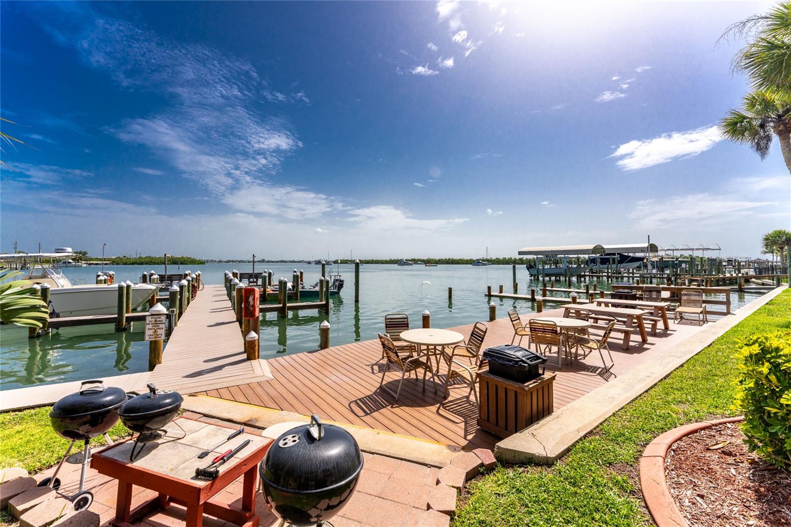 EL GALEON SOUTH - Residential