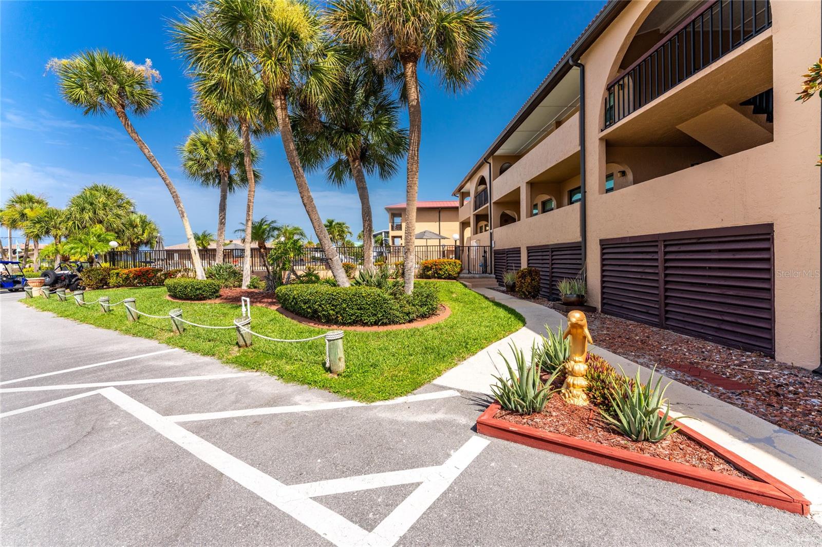 EL GALEON SOUTH - Residential