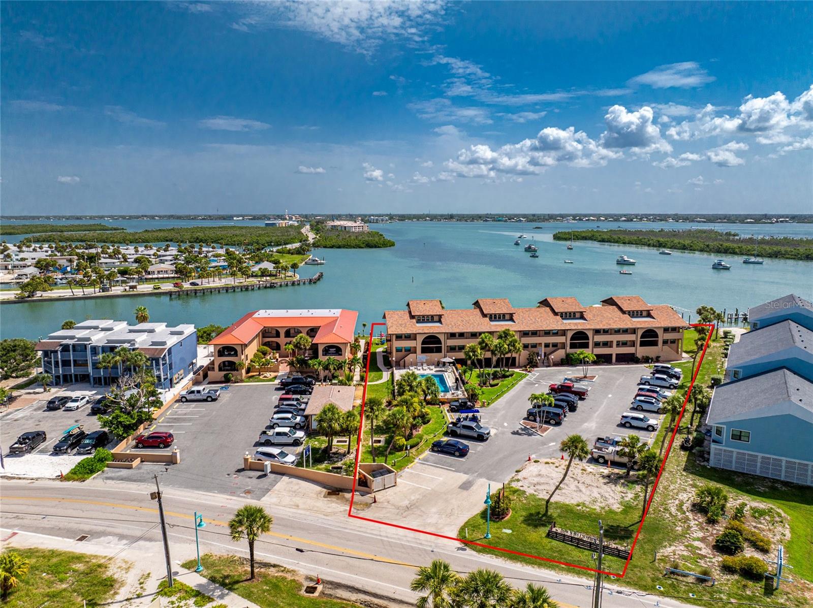 EL GALEON SOUTH - Residential