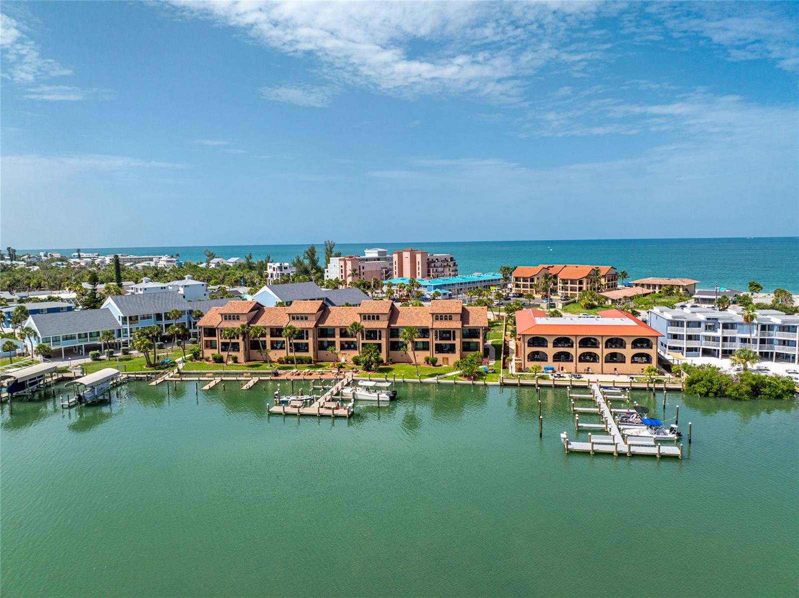 EL GALEON SOUTH - Residential