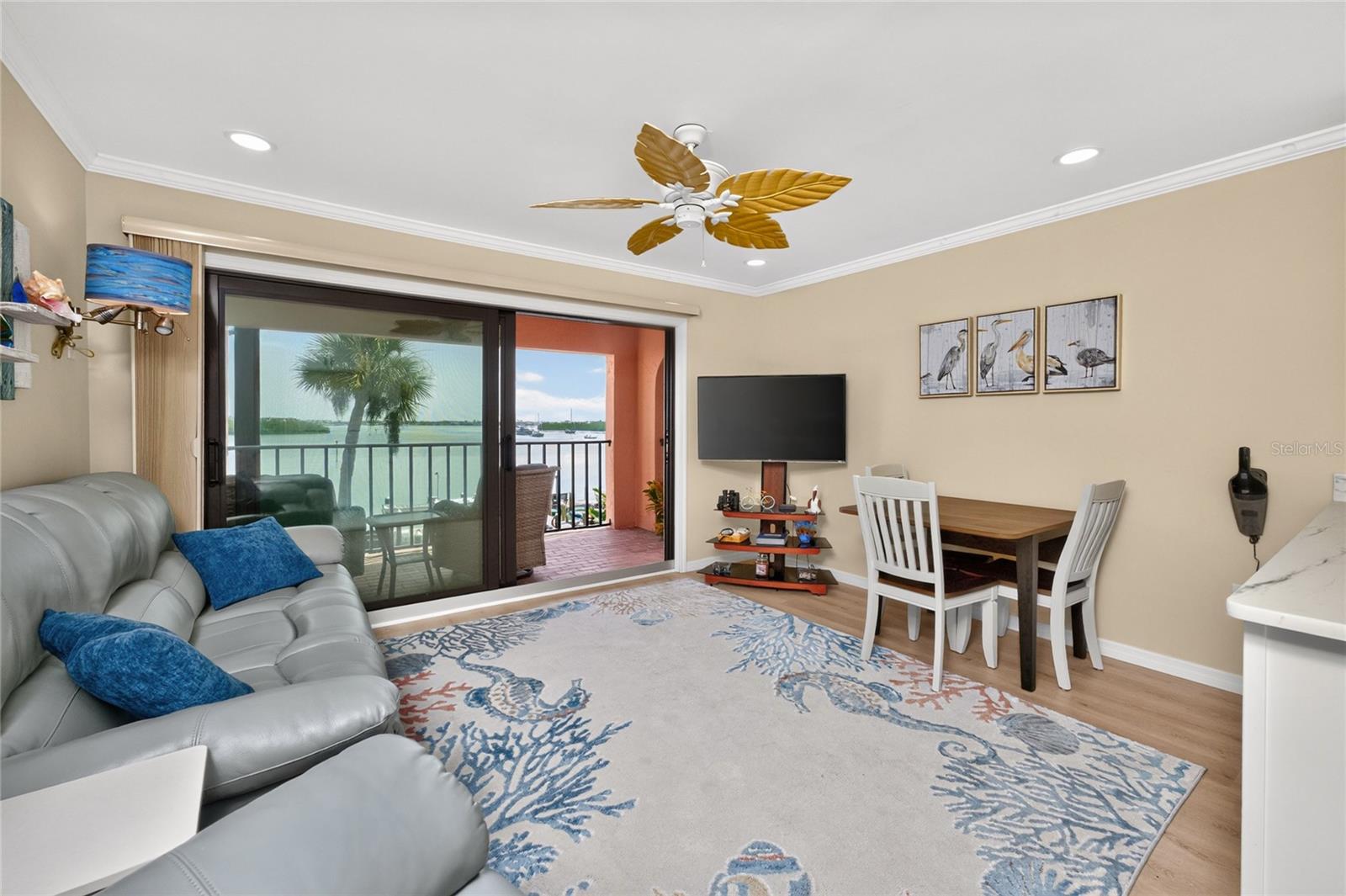 EL GALEON SOUTH - Residential