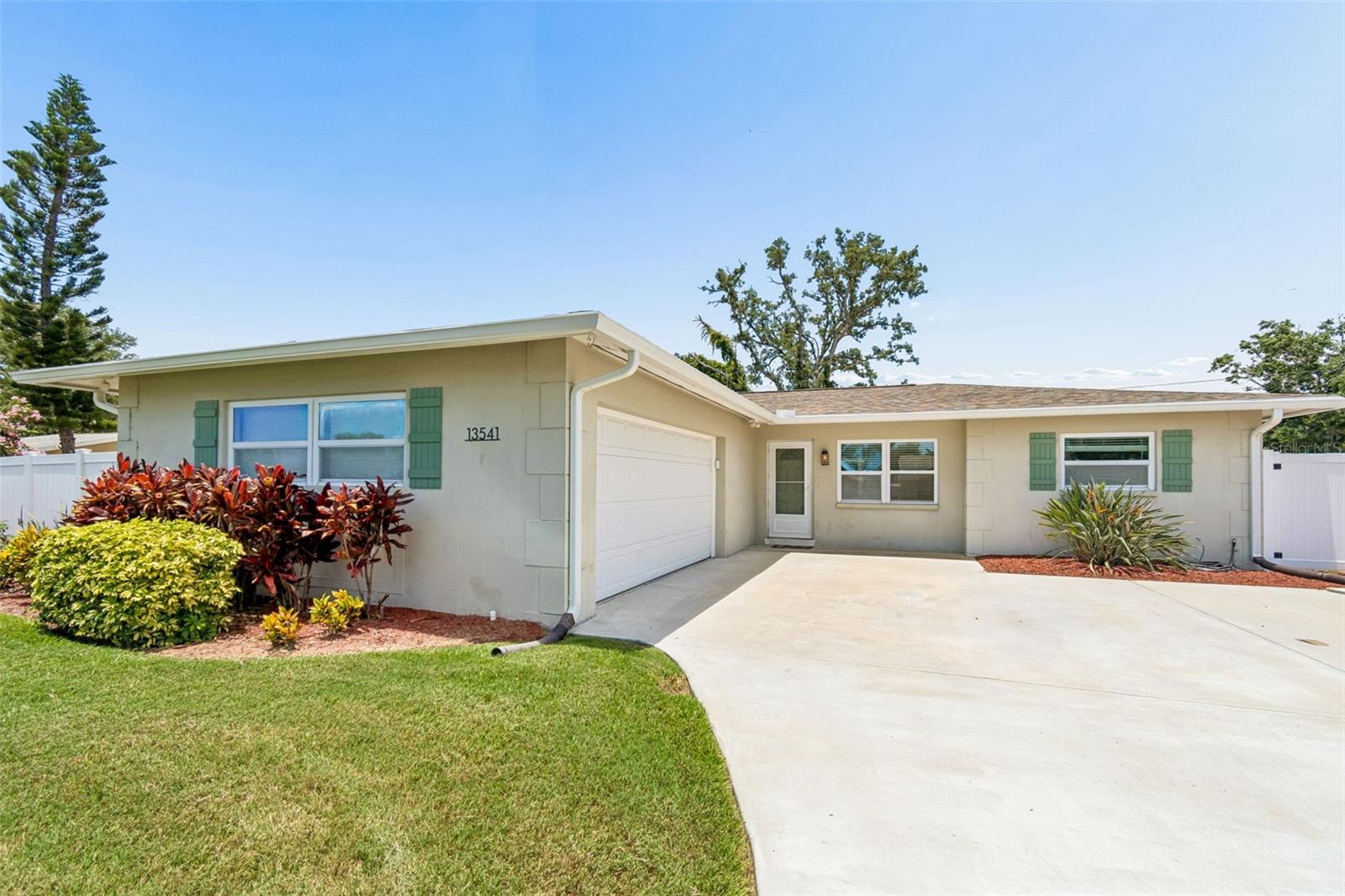 OAKHURST TERRACE - Residential