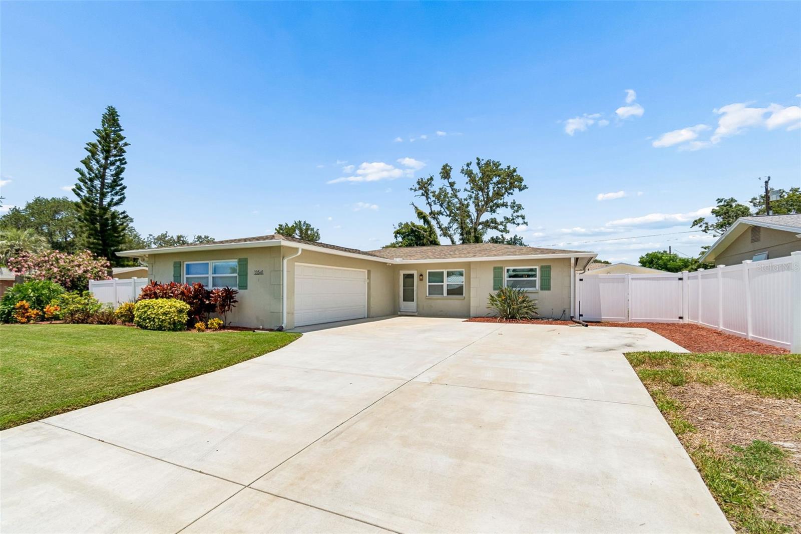 OAKHURST TERRACE - Residential