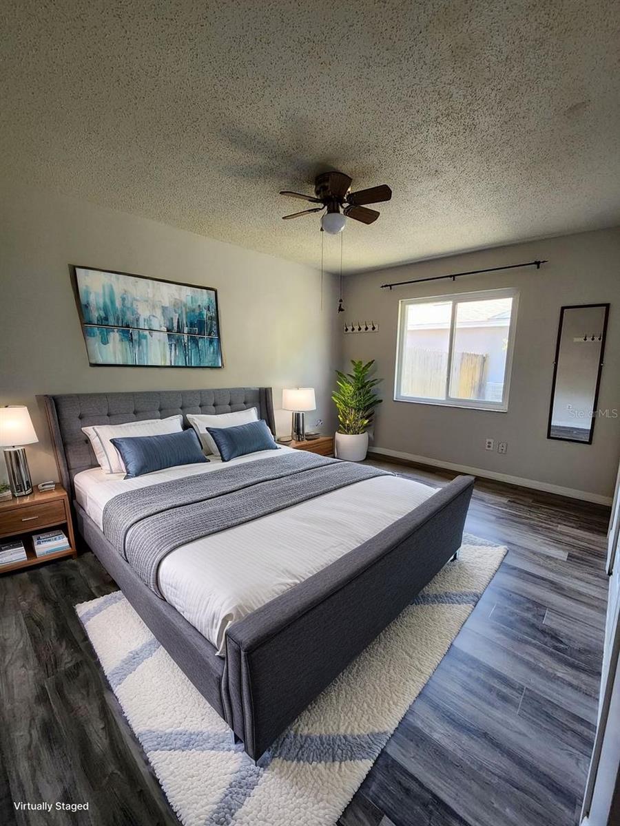 HIDDEN LAKE UNIT 1-D - Residential Lease