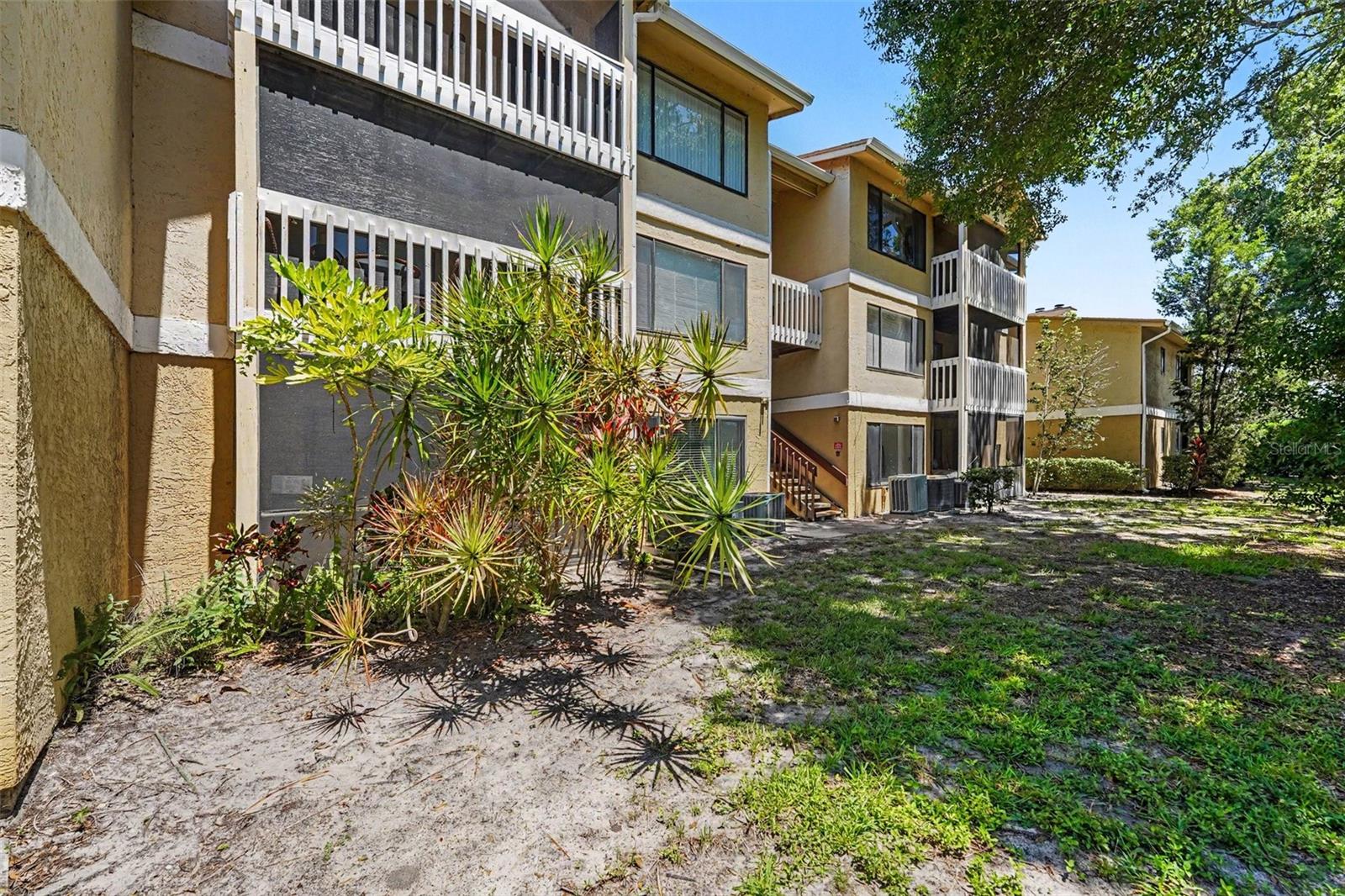 BELLEAIR VILLAGE CONDO - Residential