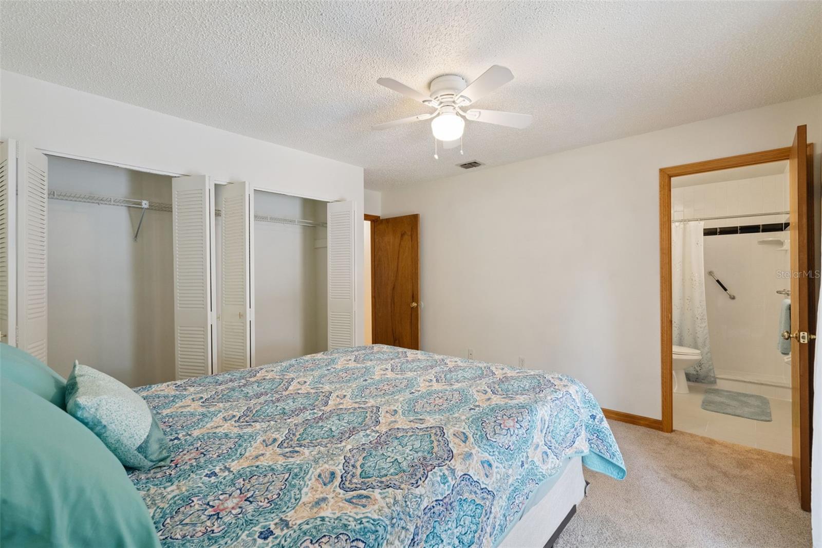 AZALEA WOODS - Residential