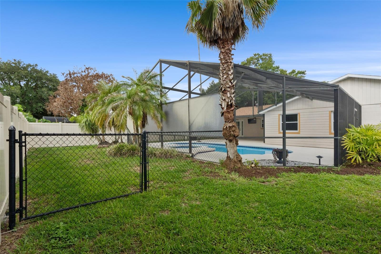 AZALEA WOODS - Residential