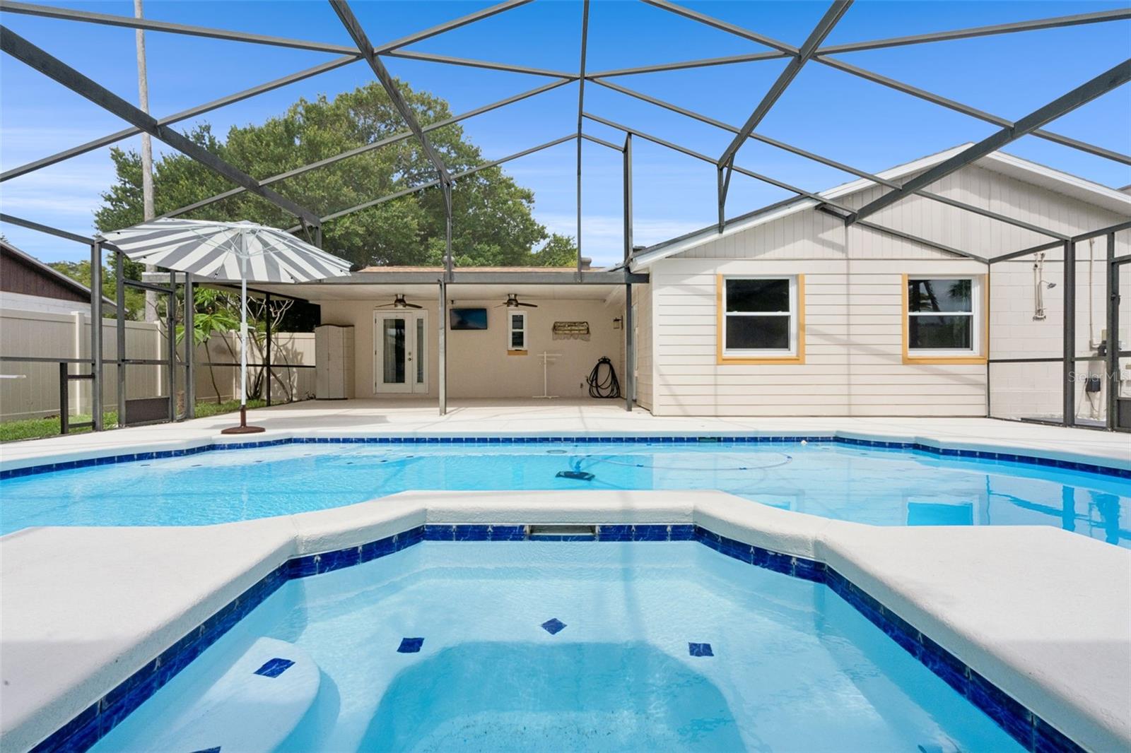 AZALEA WOODS - Residential