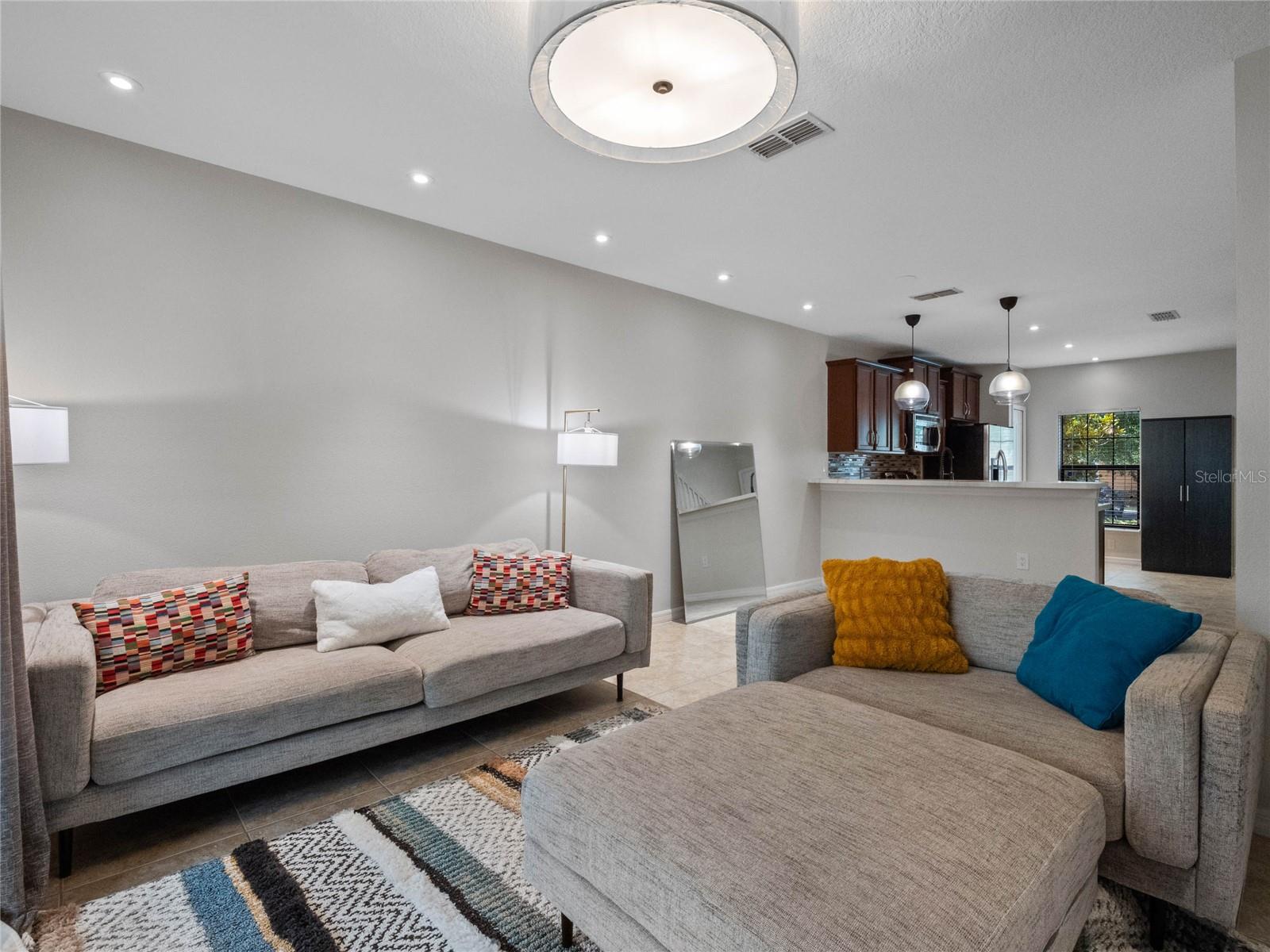 WINDSOR LAKE TWNHMS REP 1 - Residential