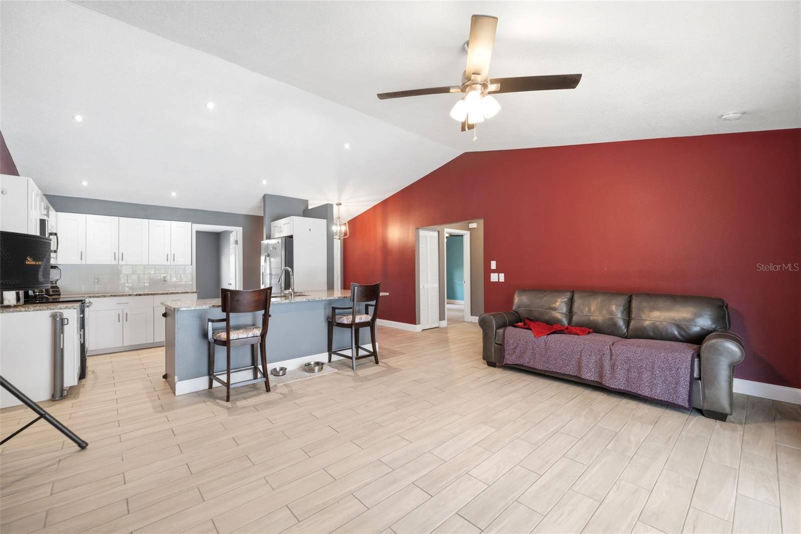 BRIARWOODS - Residential