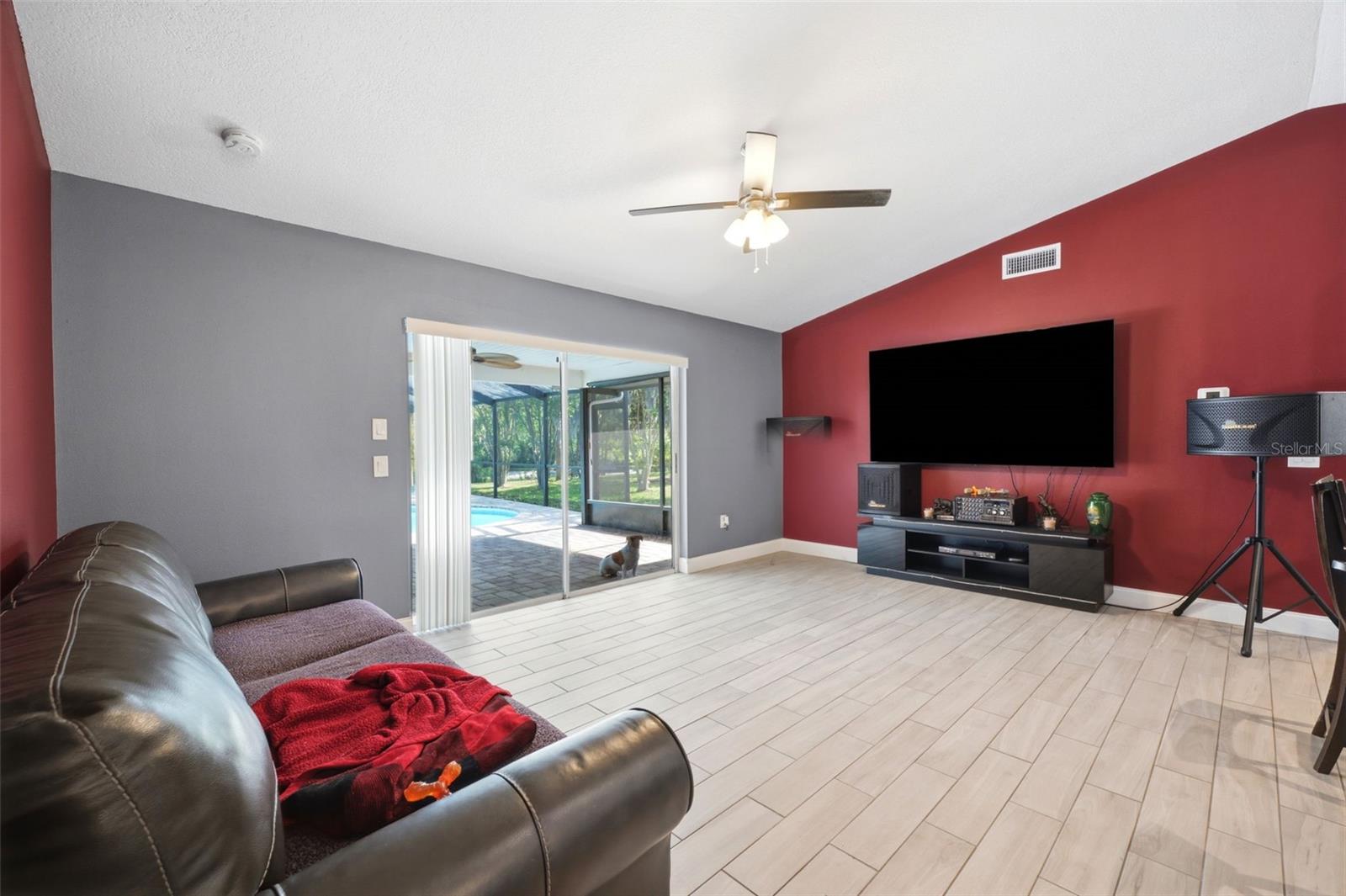 BRIARWOODS - Residential