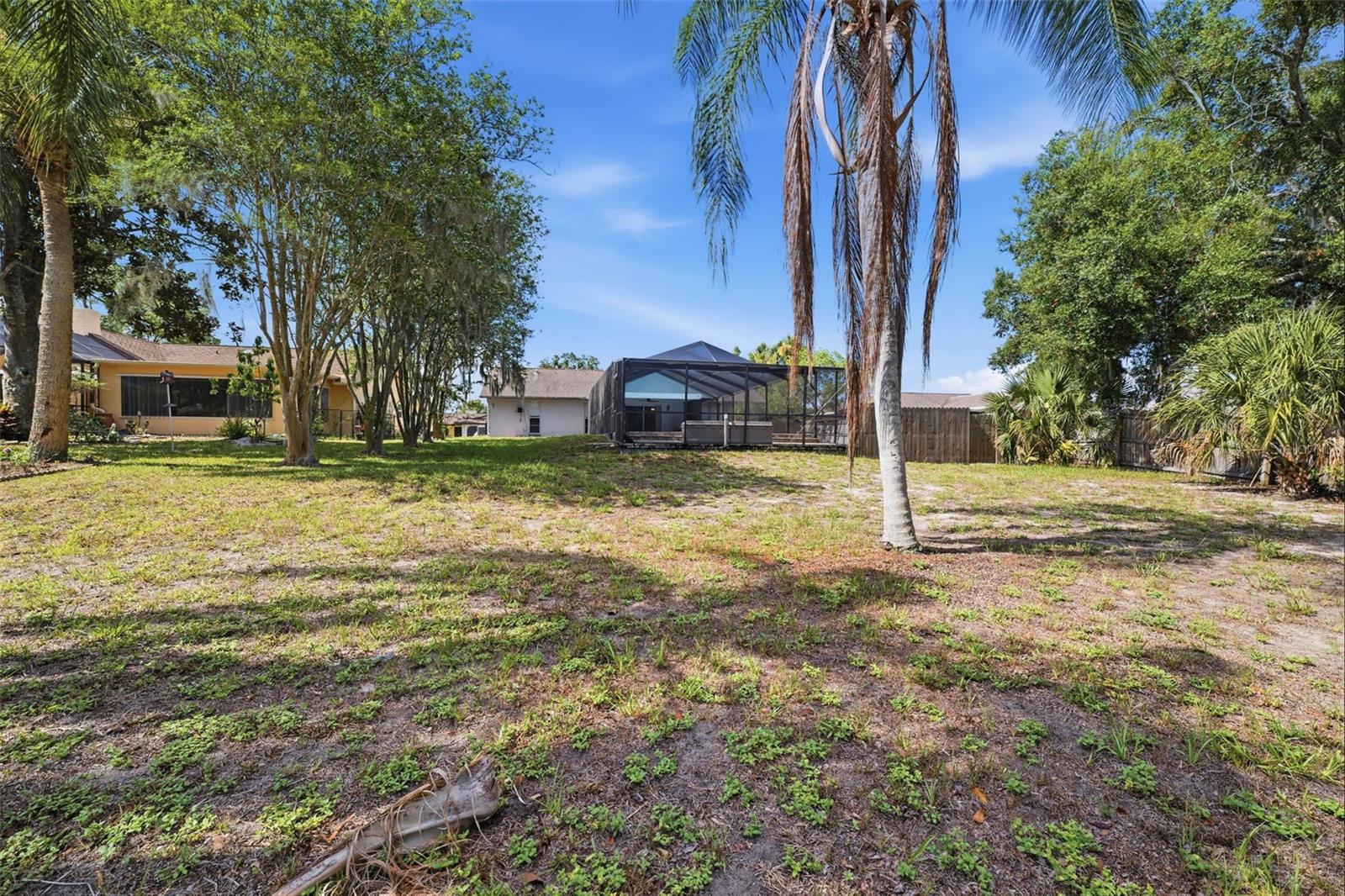 BRIARWOODS - Residential