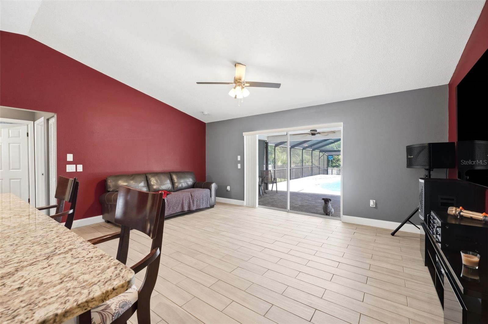 BRIARWOODS - Residential