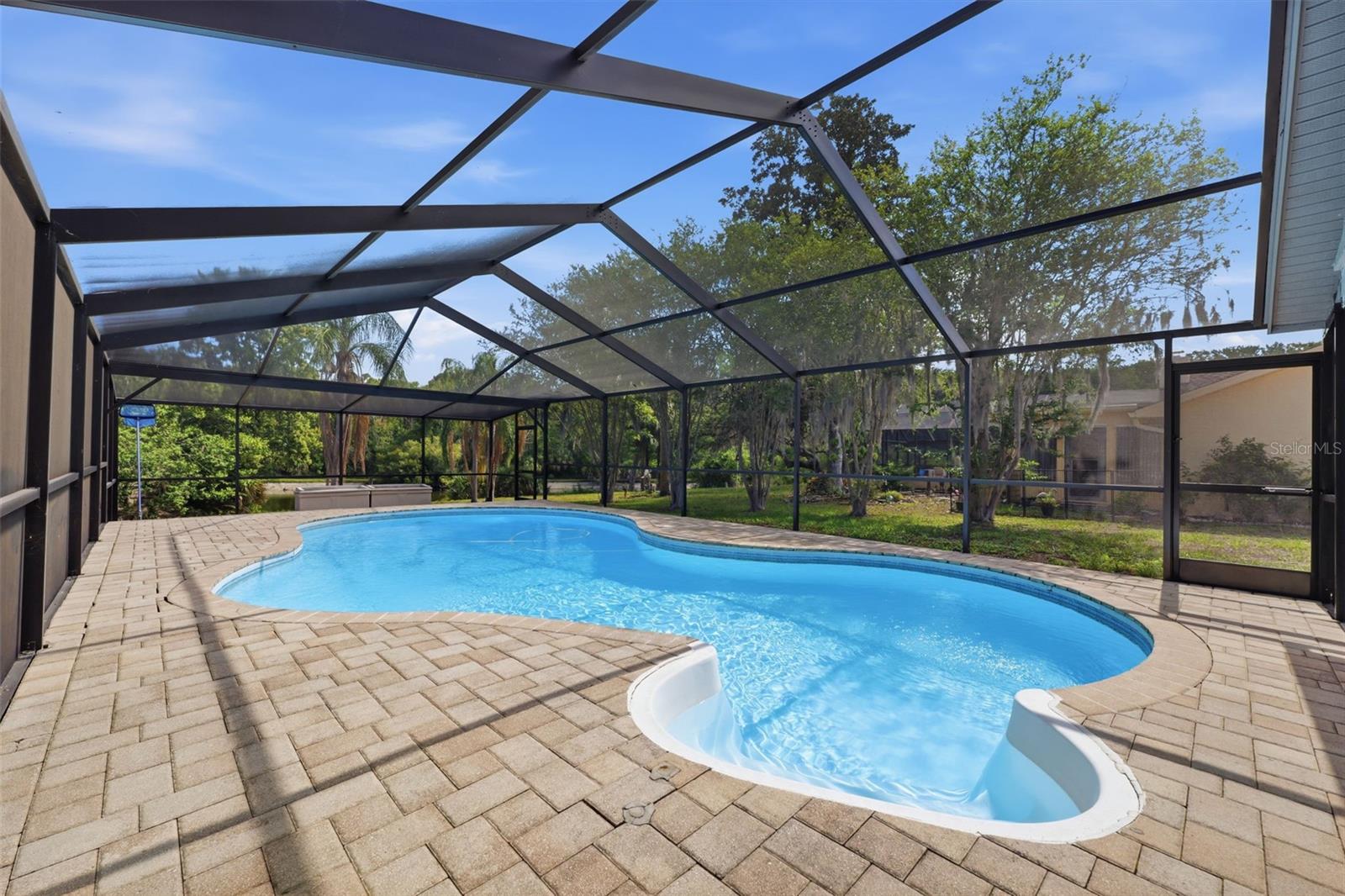 BRIARWOODS - Residential