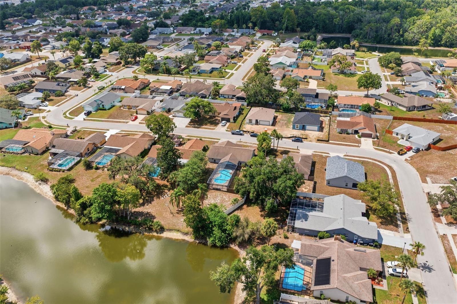BRIARWOODS - Residential