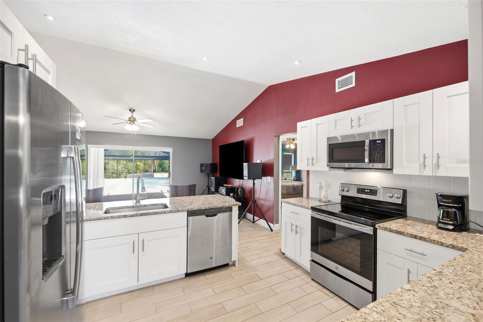 BRIARWOODS - Residential