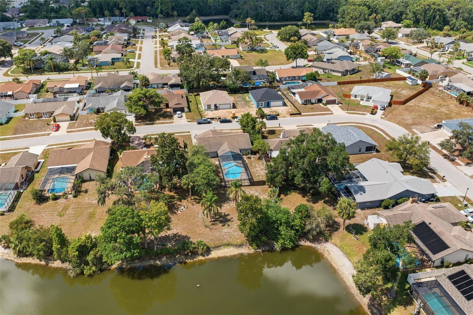 BRIARWOODS - Residential