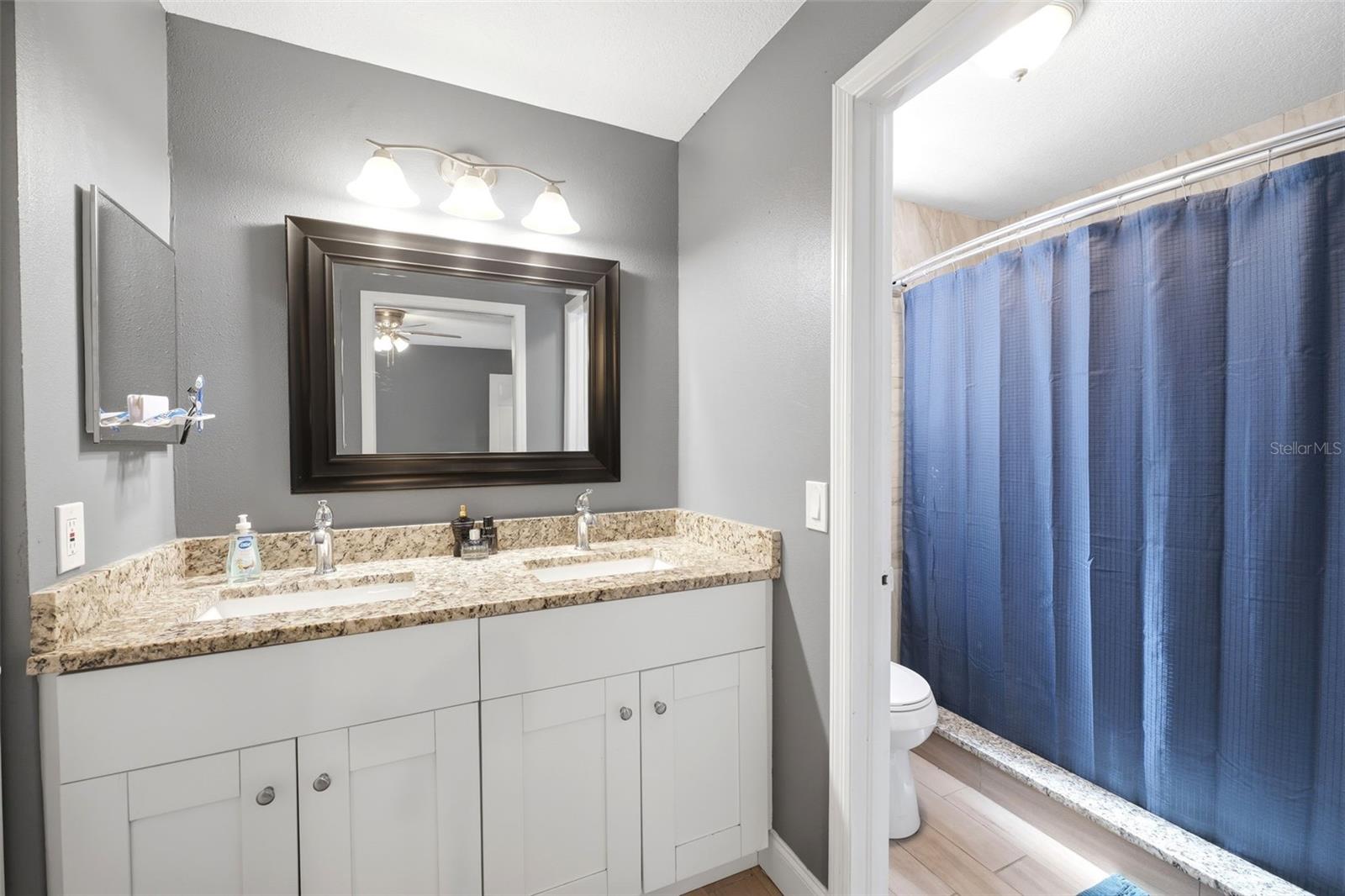 BRIARWOODS - Residential