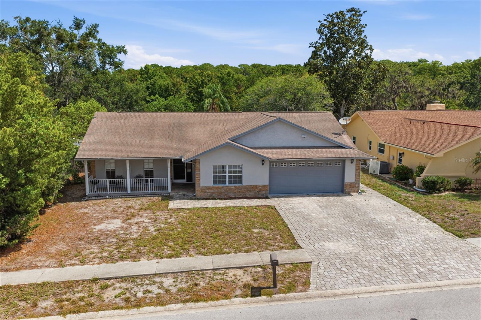 BRIARWOODS - Residential