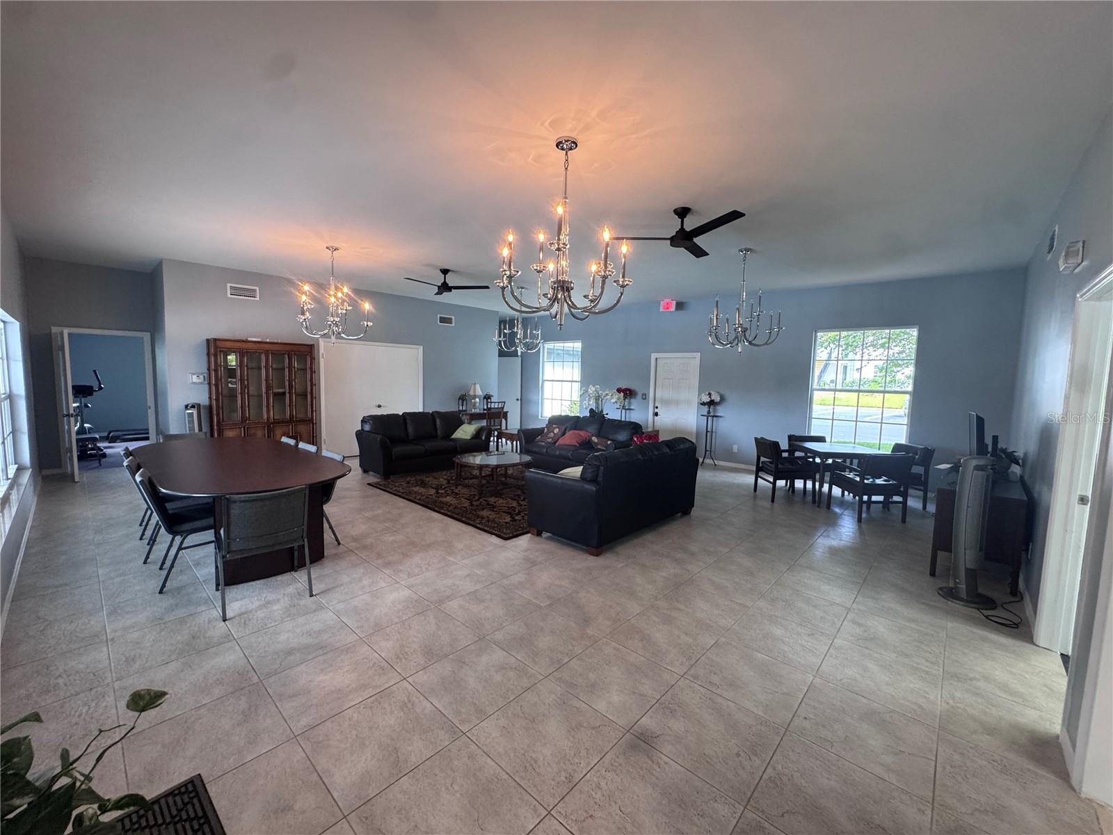 KAPOK MANOR CONDO - Residential
