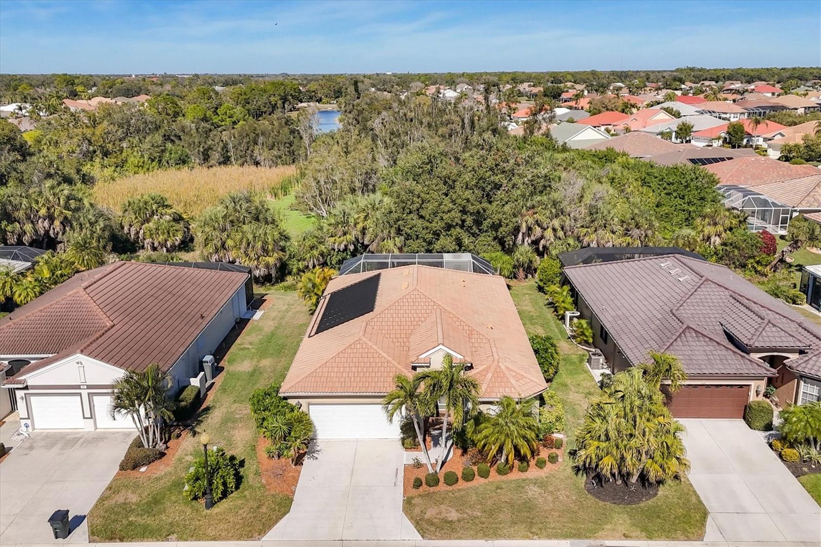 PELICAN POINTE GOLF & COUNTRY CLUB - Residential