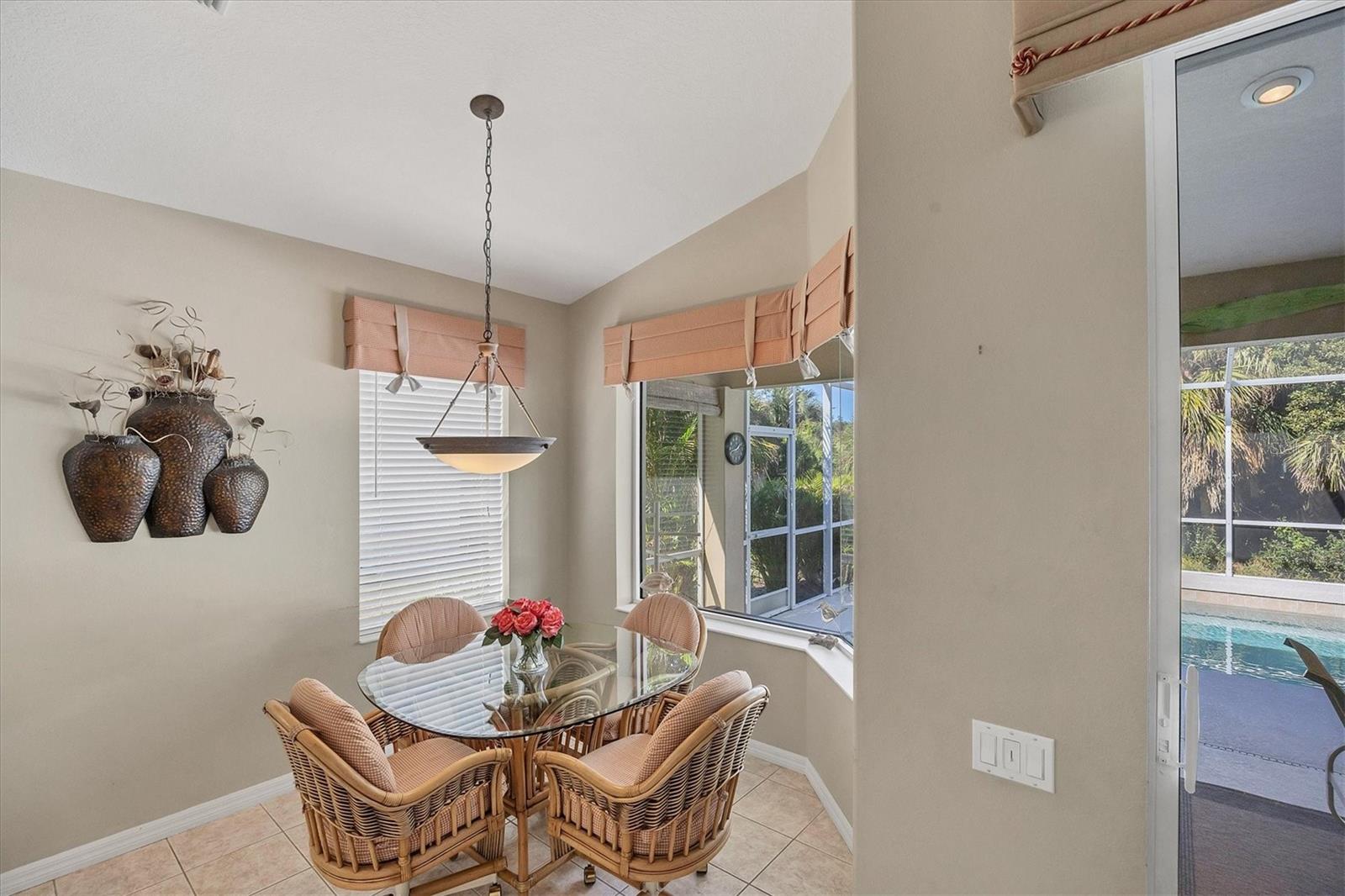 PELICAN POINTE GOLF & COUNTRY CLUB - Residential