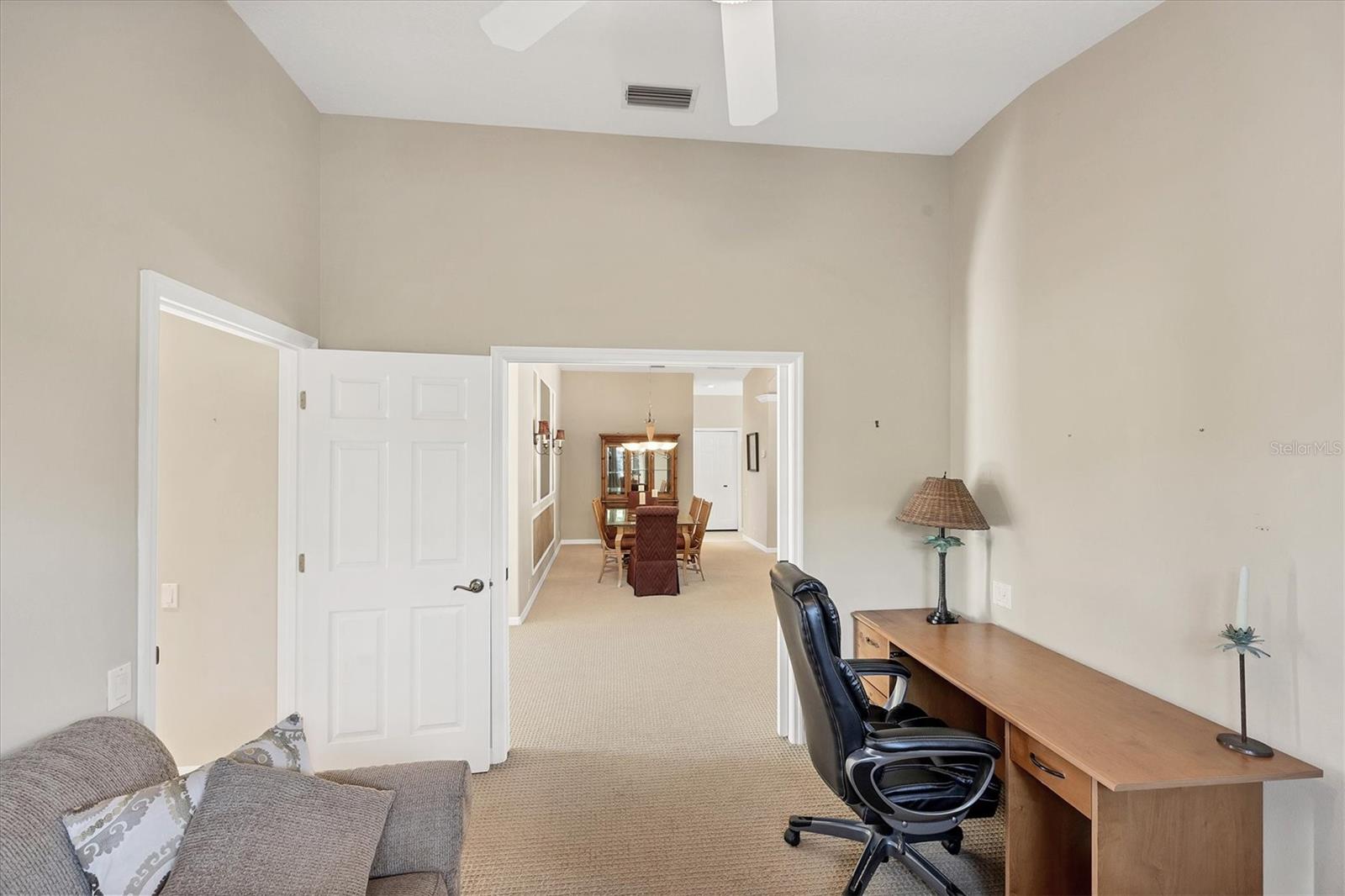 PELICAN POINTE GOLF & COUNTRY CLUB - Residential