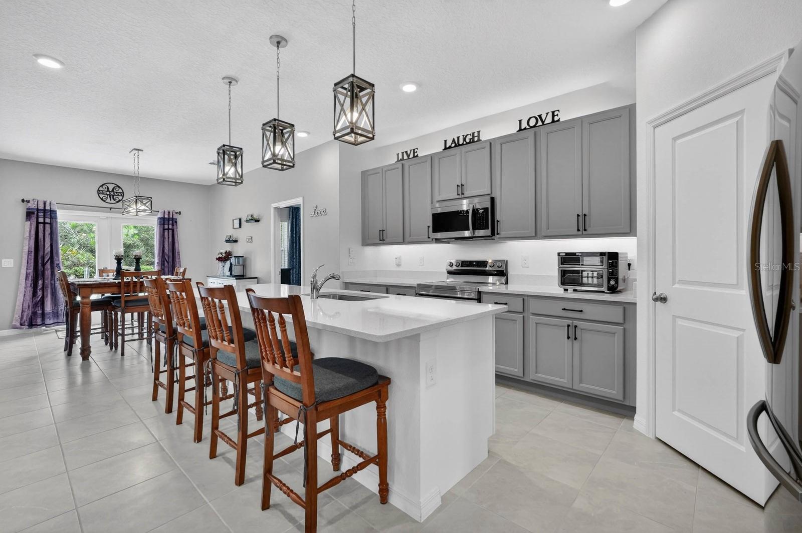 HAMPTON OAKS - Residential