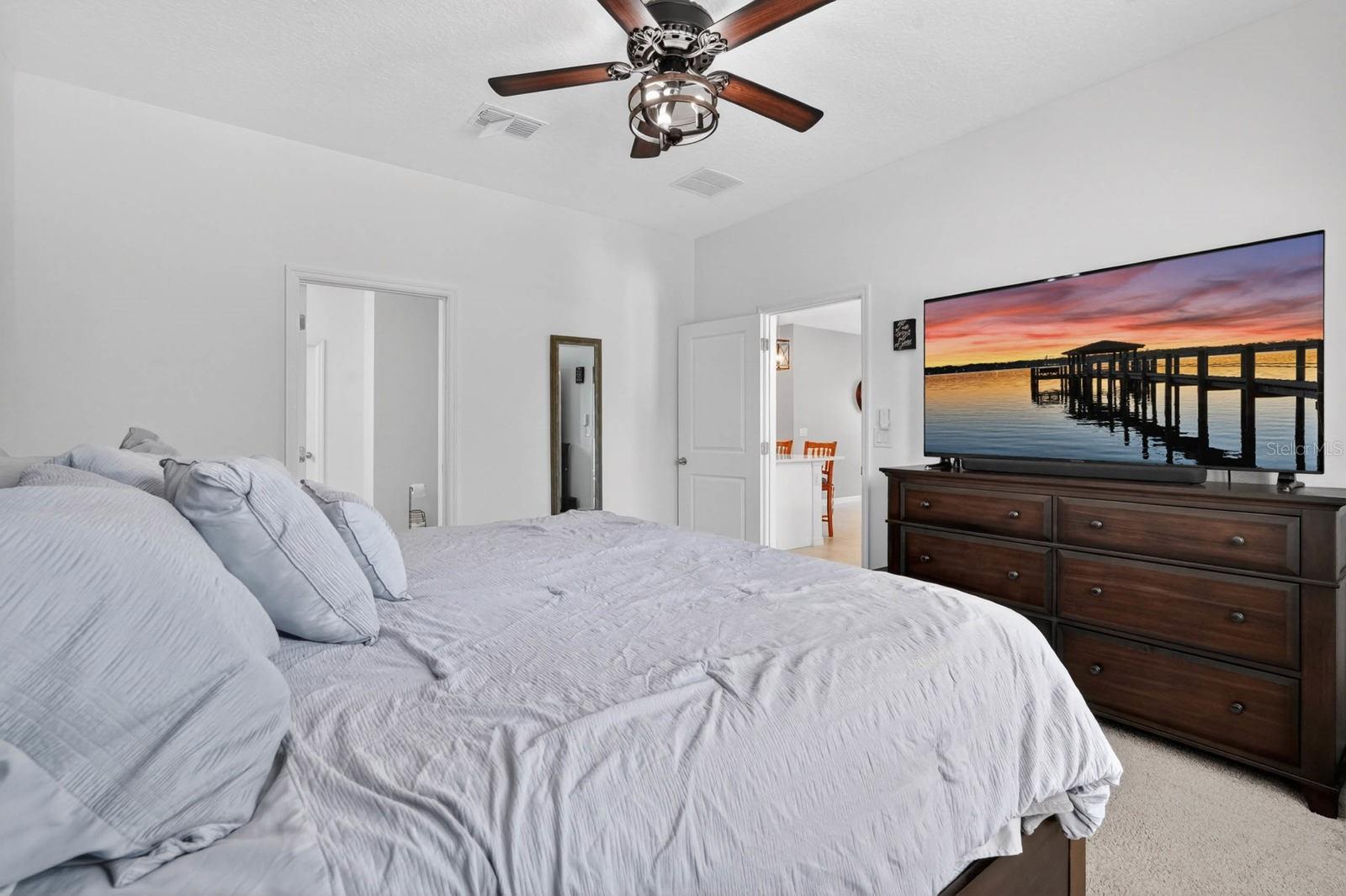 HAMPTON OAKS - Residential