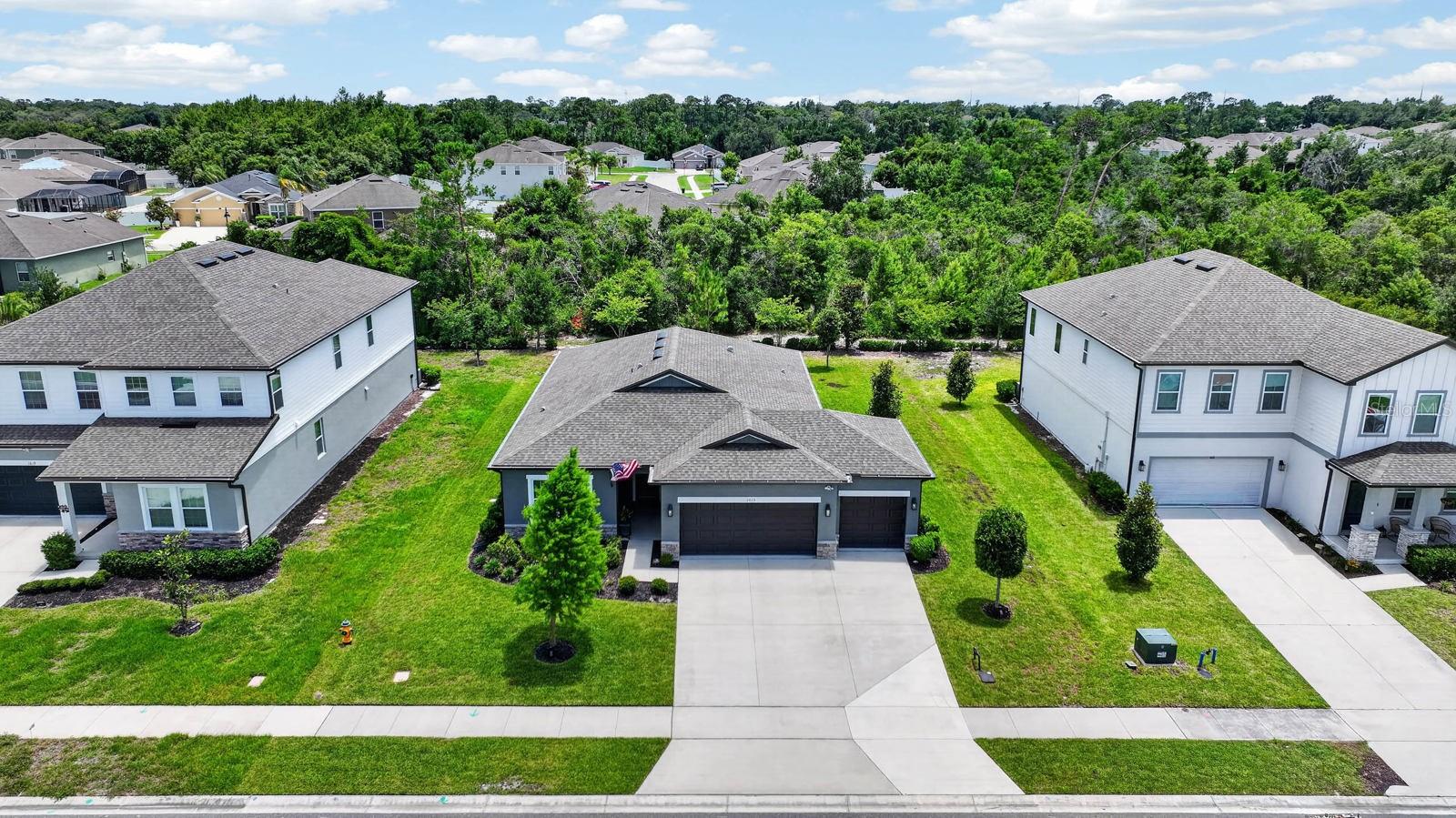 HAMPTON OAKS - Residential
