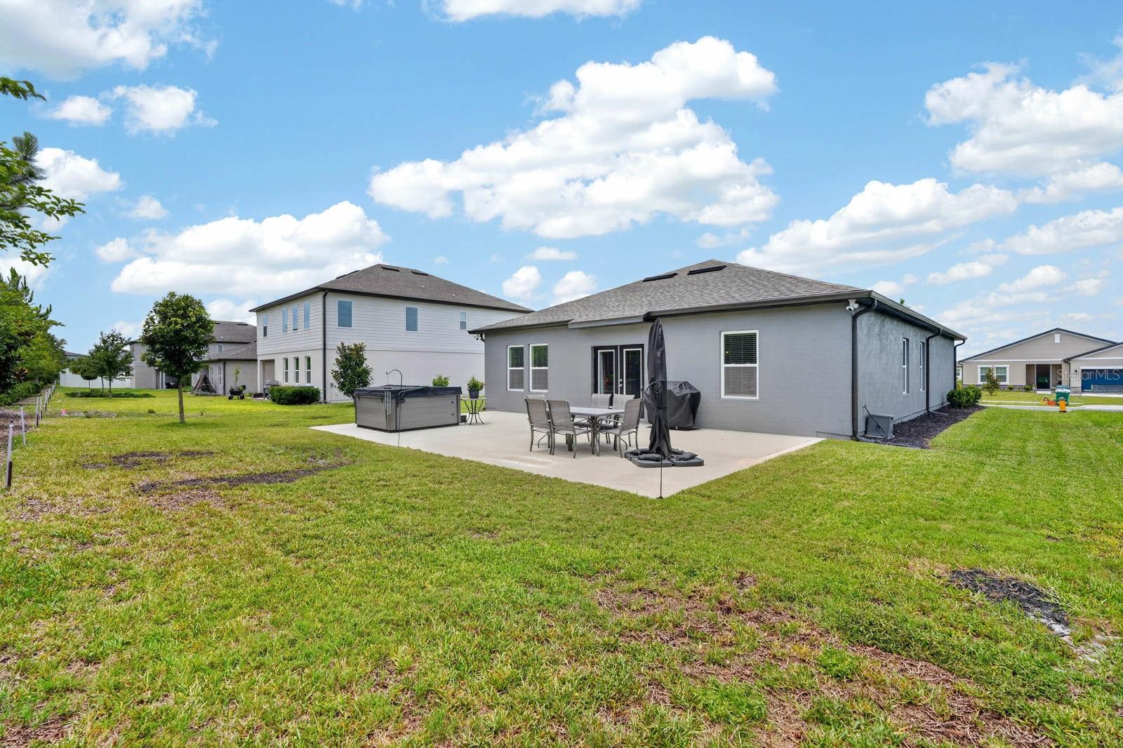 HAMPTON OAKS - Residential
