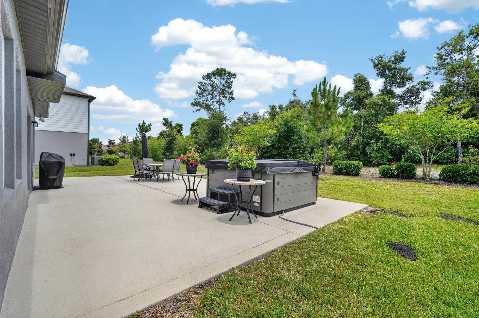 HAMPTON OAKS - Residential