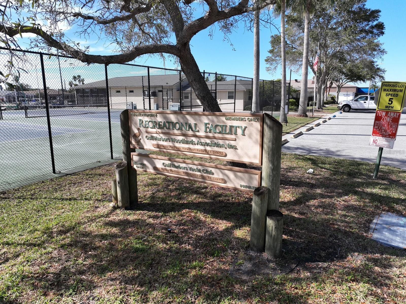 GULF HARBORS WOODLANDS - Residential