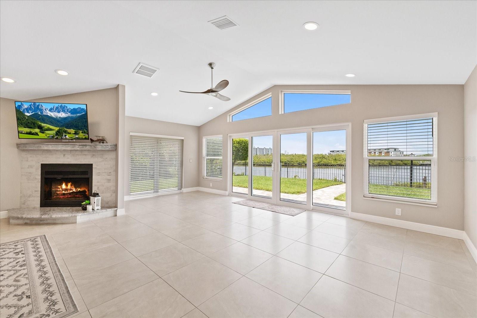 GULF HARBORS WOODLANDS - Residential