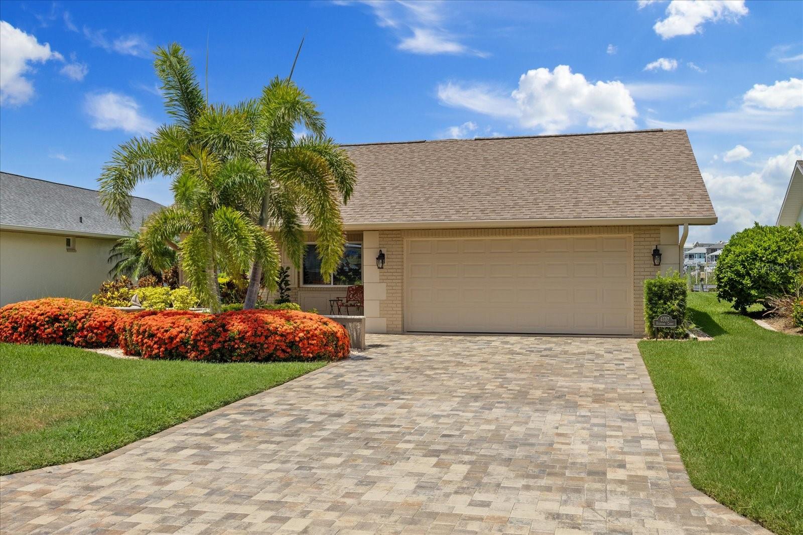 GULF HARBORS WOODLANDS - Residential