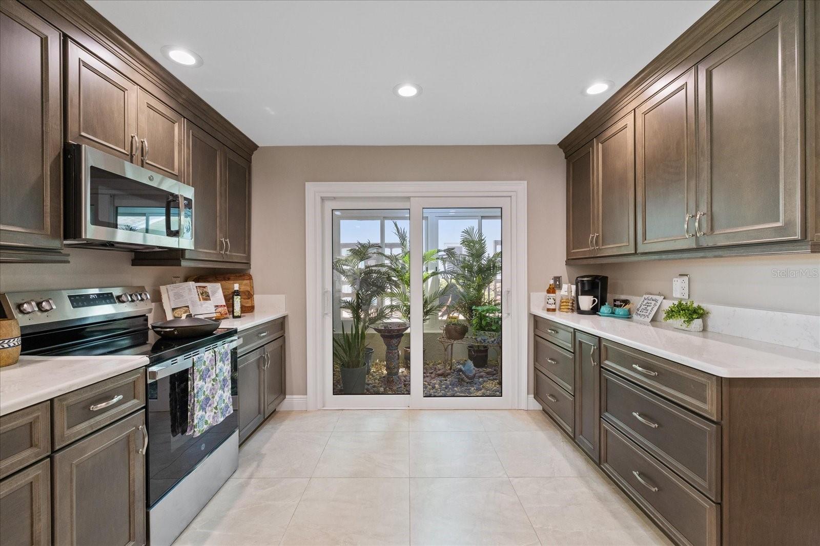 GULF HARBORS WOODLANDS - Residential