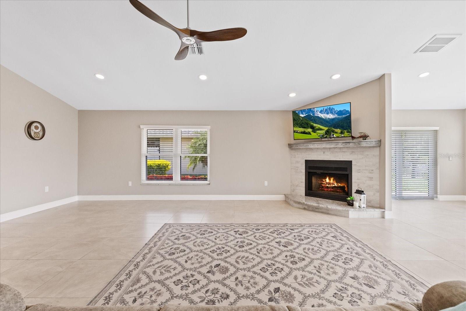 GULF HARBORS WOODLANDS - Residential