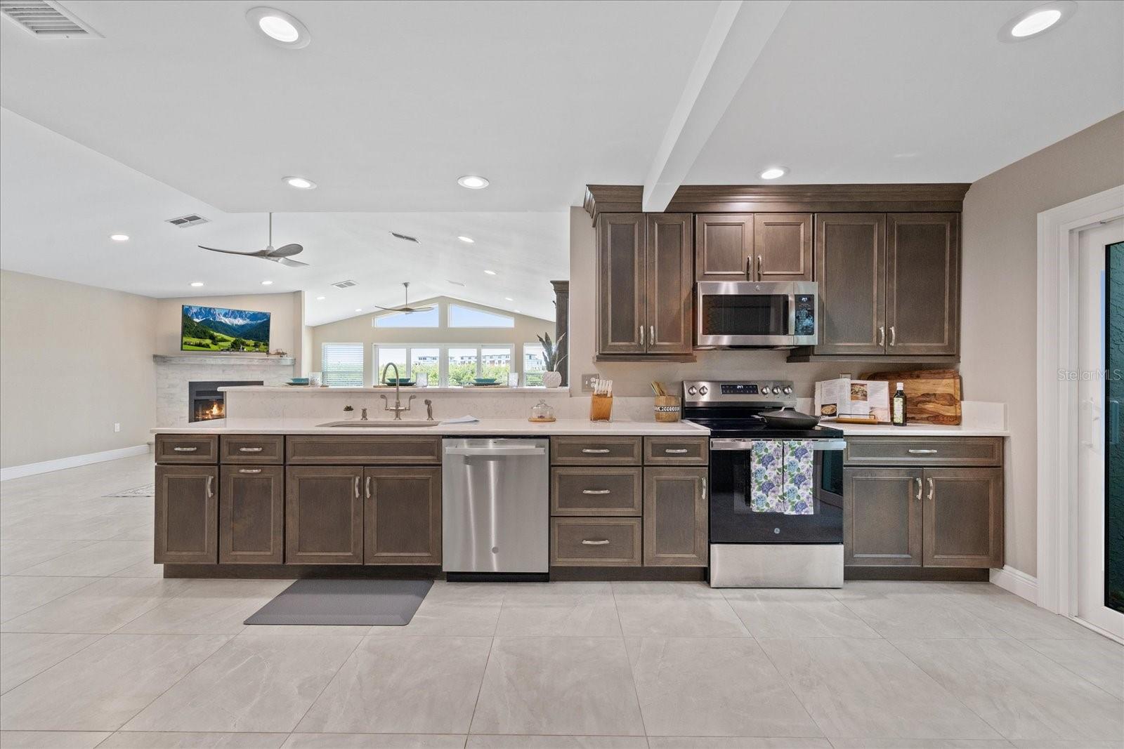 GULF HARBORS WOODLANDS - Residential